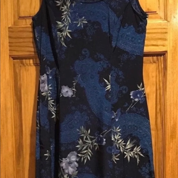 Scarlett Blue Multicolor Flower Floral Maxi Dress
Ladies 4 - 6 Small 
Measures - Picture 13 of 16